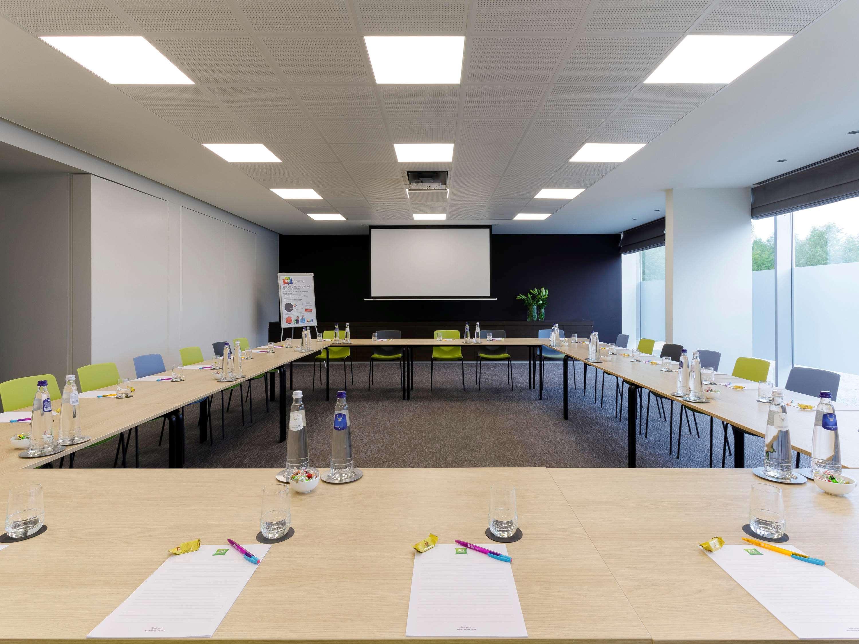 Ibis Styles Expo 3*